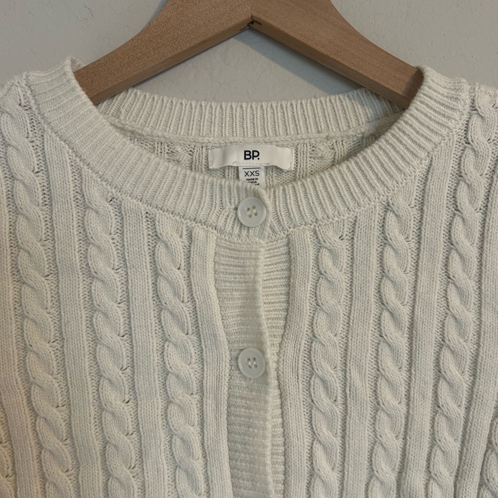 BP Cropped Cardigan - Picture 2 of 5